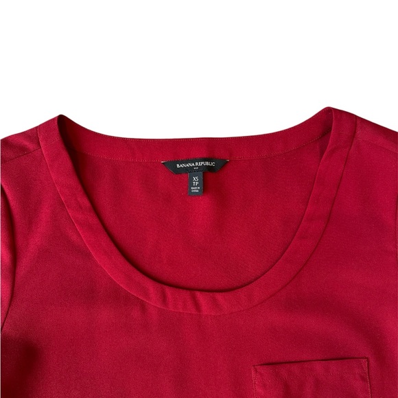 Banana Republic Red Crew Neck Short Sleeve T-Shirt Size Xsmall - Picture 2 of 4